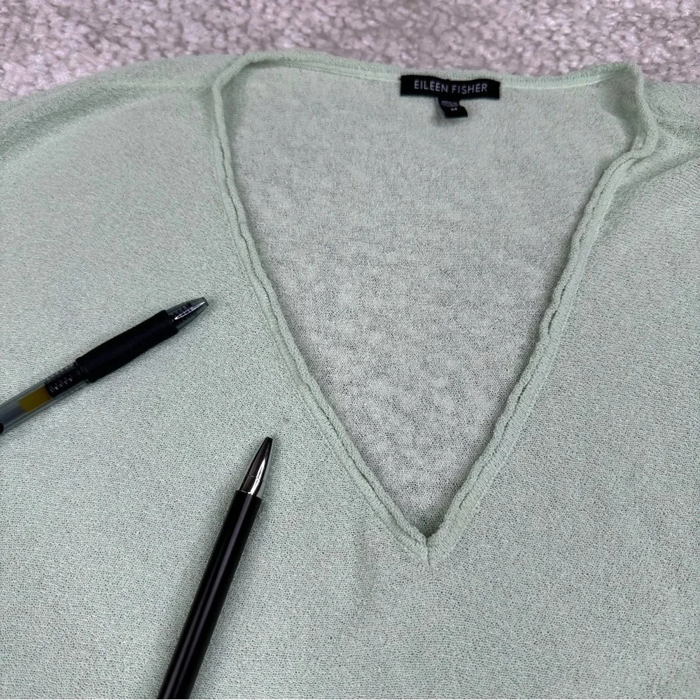 Eileen Fisher Linen Blend. Vneck Batwing Sheer Lightweight Shirt. Size Medium - Picture 5 of 15